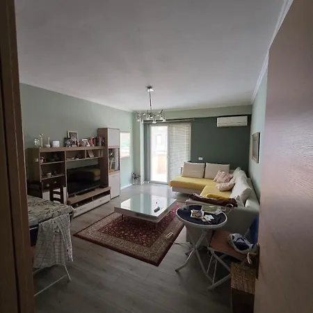 Vogli Group 1 * 티라나